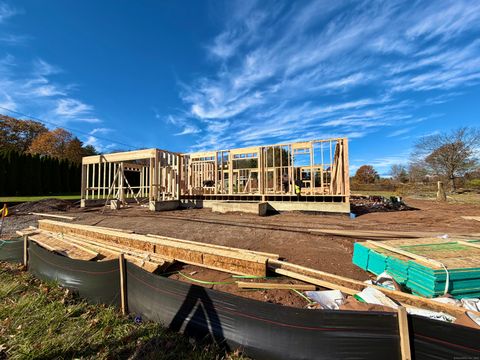 160 Bee Street Meriden CT 06450