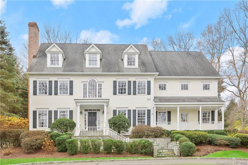327 White Oak Shade Road, New Canaan, Connecticut - 5 Bedrooms  
6.5 Bathrooms  
13 Rooms - 