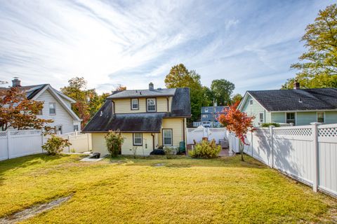 Tiny photo for 5 Hervey Street, Greenwich, CT 06830 (MLS # 24133965)