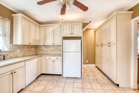 Tiny photo for 5 Hervey Street, Greenwich, CT 06830 (MLS # 24133965)