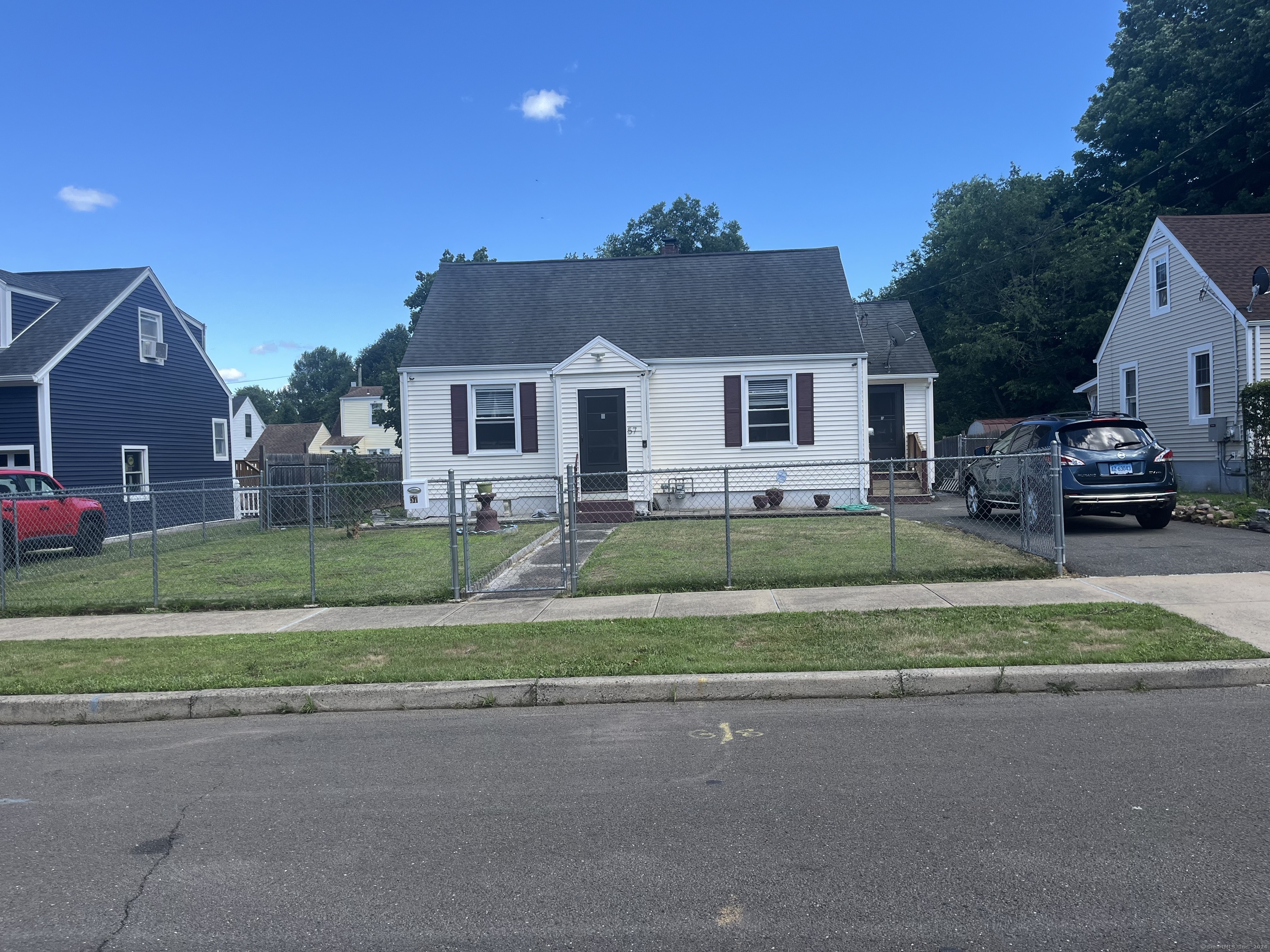 Property for Sale at 57 Glen View Terrace, New Haven, Connecticut - Bedrooms: 2 
Bathrooms: 1 
Rooms: 6  - $279,900