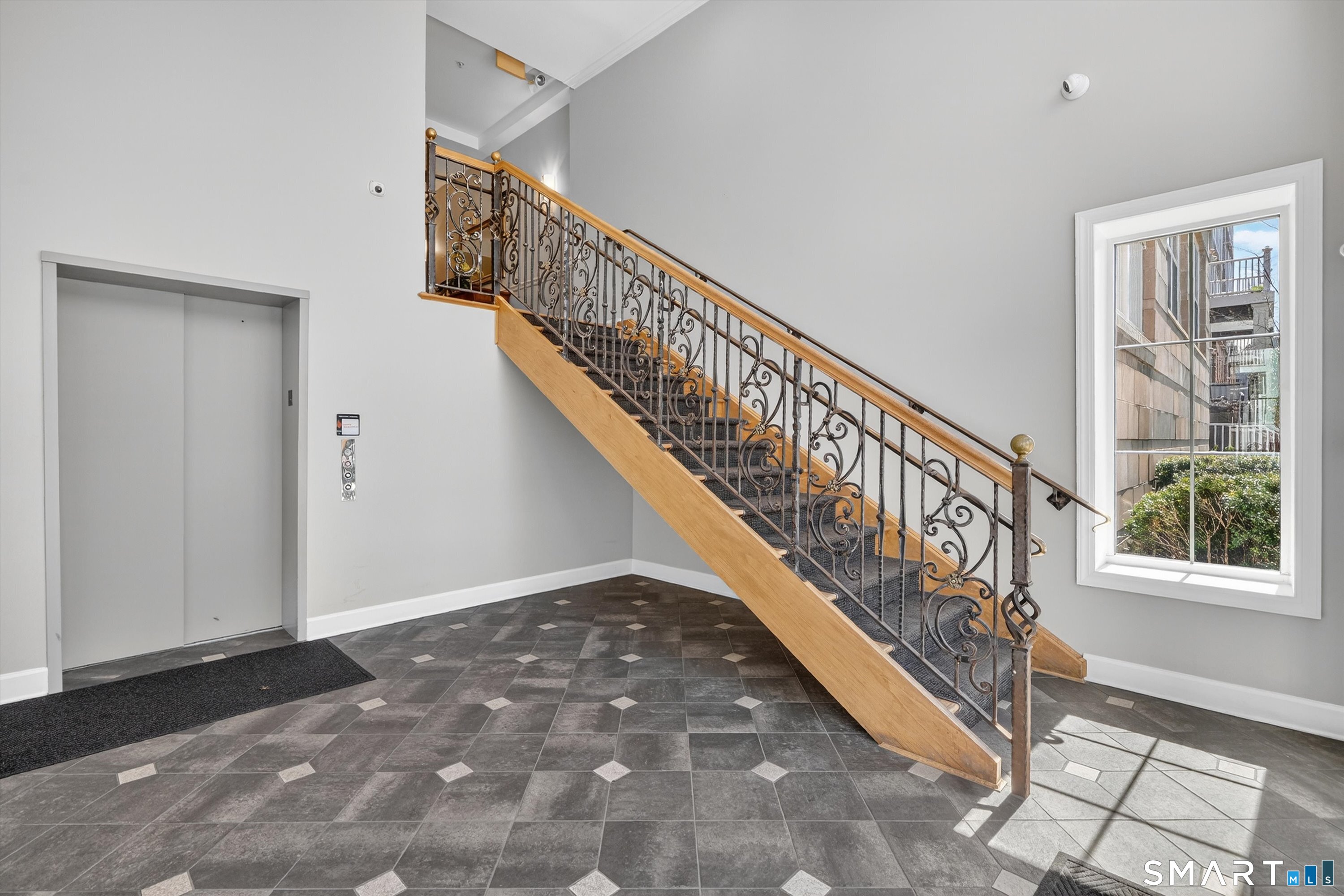 25 Adams Avenue 405