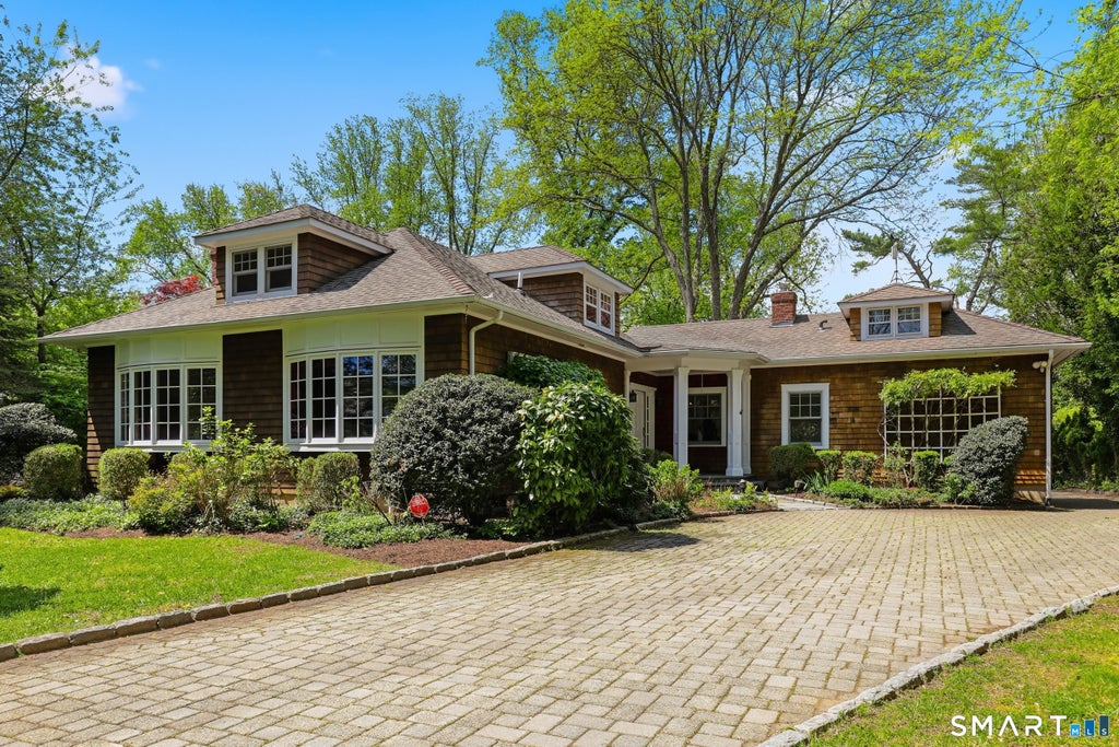 Photo of 21 Nearwater Lane, Darien, CT 06820 (MLS # 24179384)