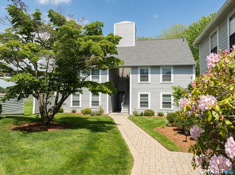 Photo of 31 River Colony, Guilford, CT 06437 (MLS # 24177387)