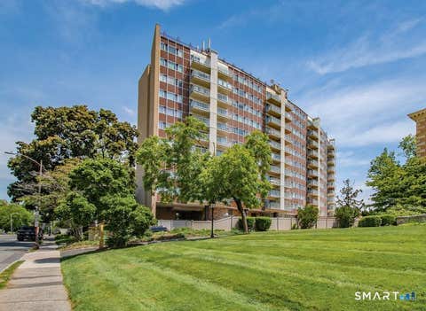 Condo For Sale - 30 Woodland Street #8LM<br/> Hartford, CT 06105