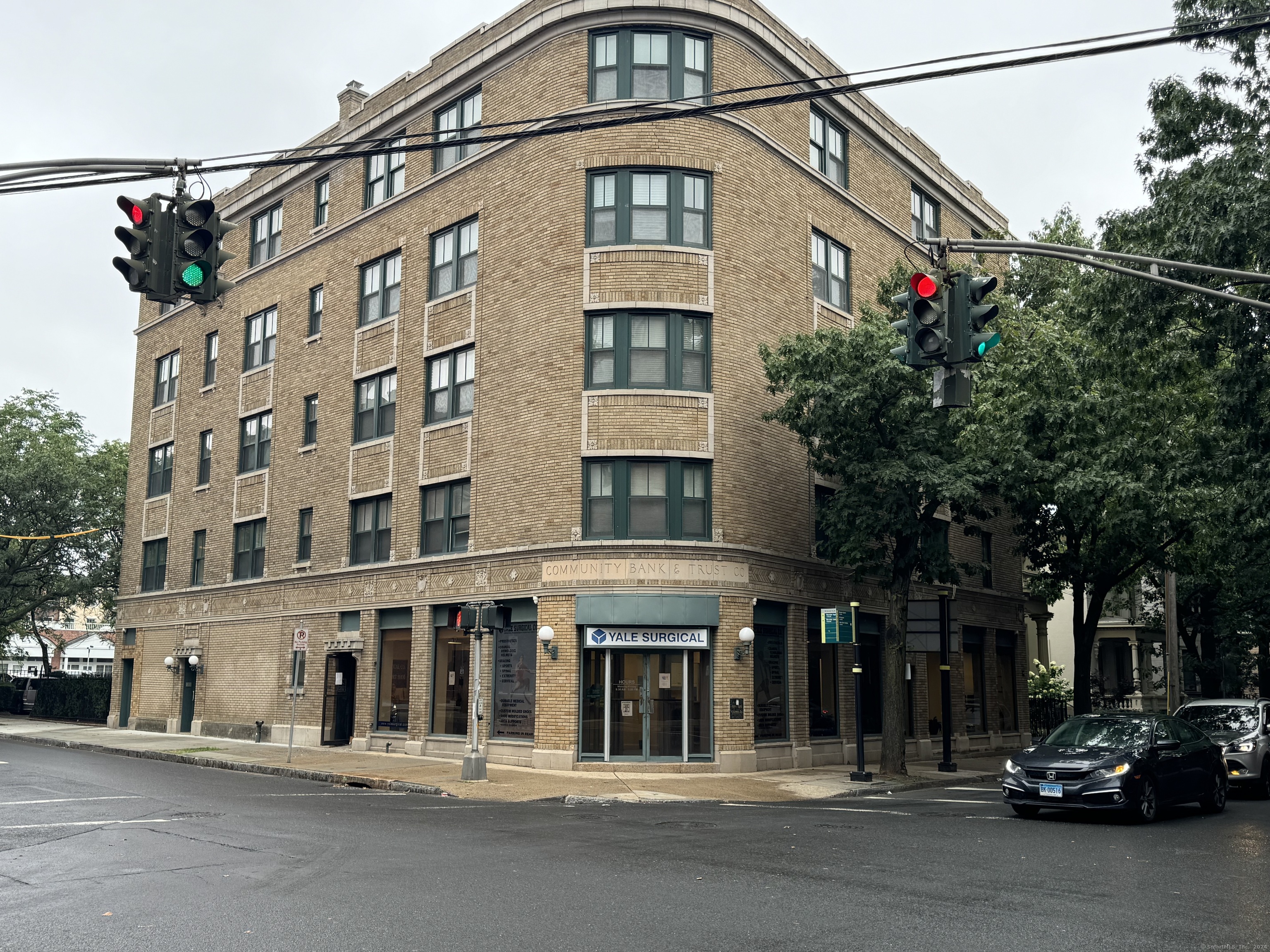 Photo 1 of 629 Chapel Street 3A, New Haven, Connecticut, $3,000, Web #: 24035304