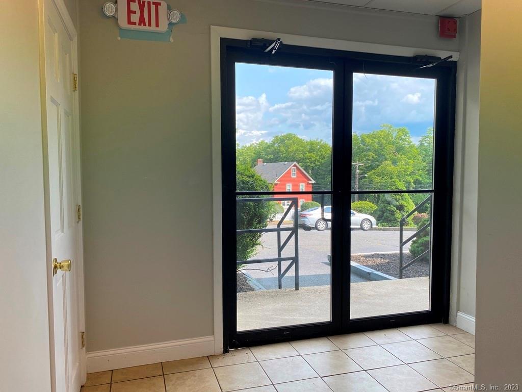 628 New Haven Road 8