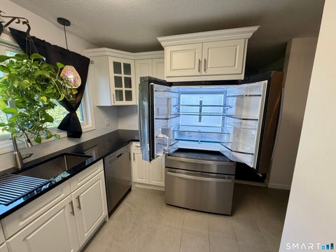 Tiny photo for 27 Crows Nest Lane #18R, Danbury, CT 06811 (MLS # 24213355)