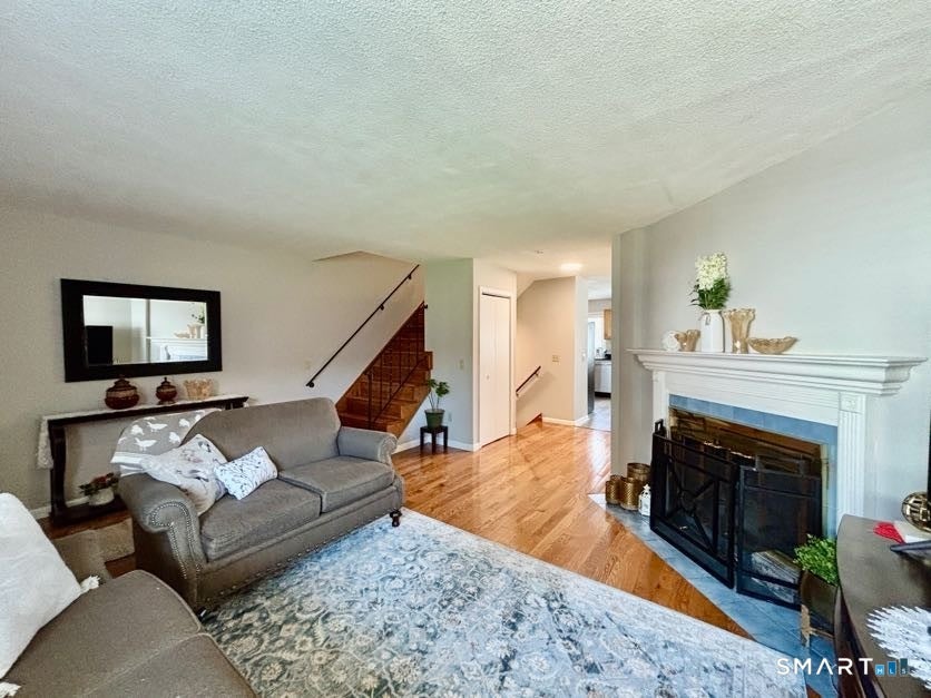 27 Crows Nest Lane 17A
