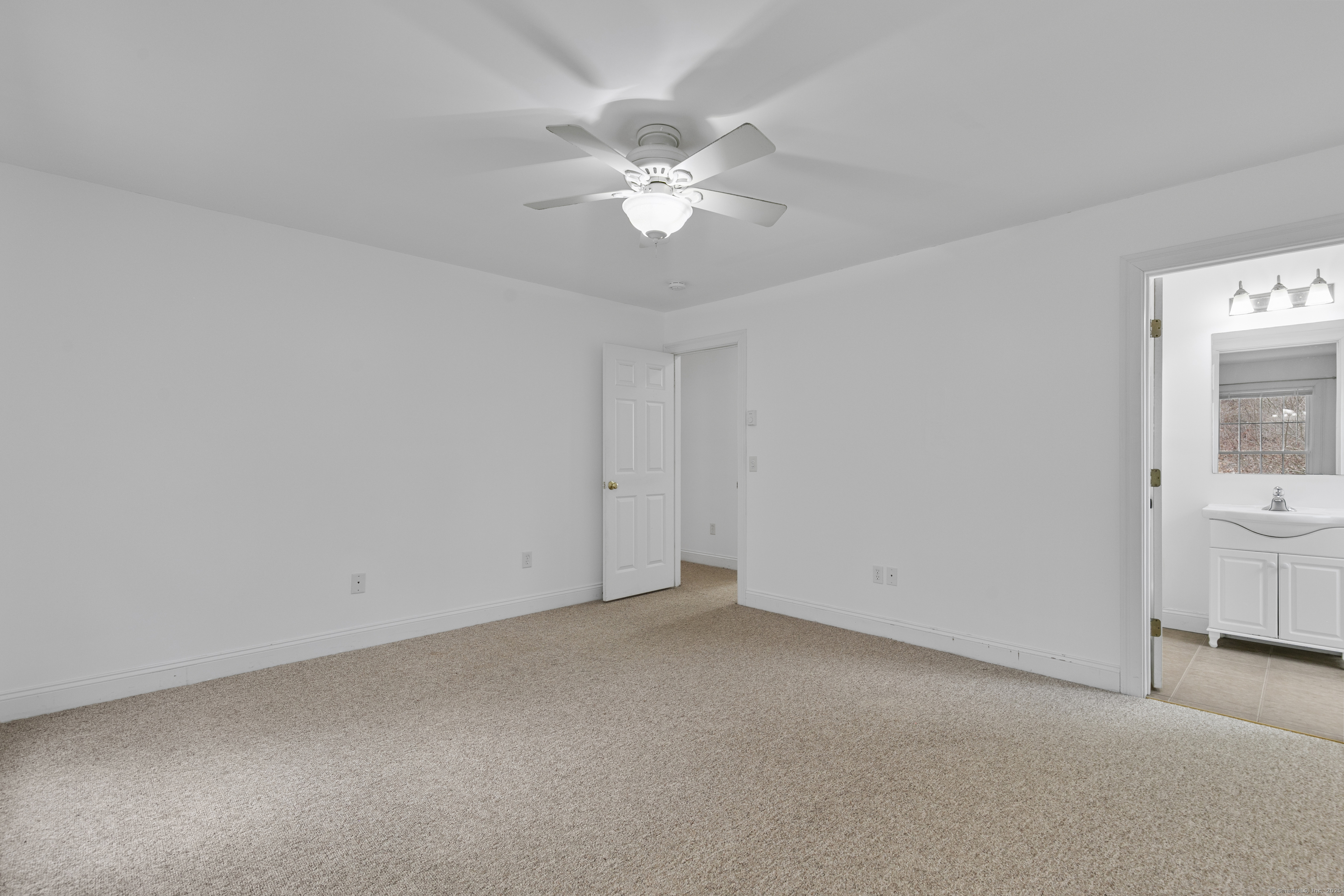 25 Platoz Drive, Montville, Connecticut image 11
