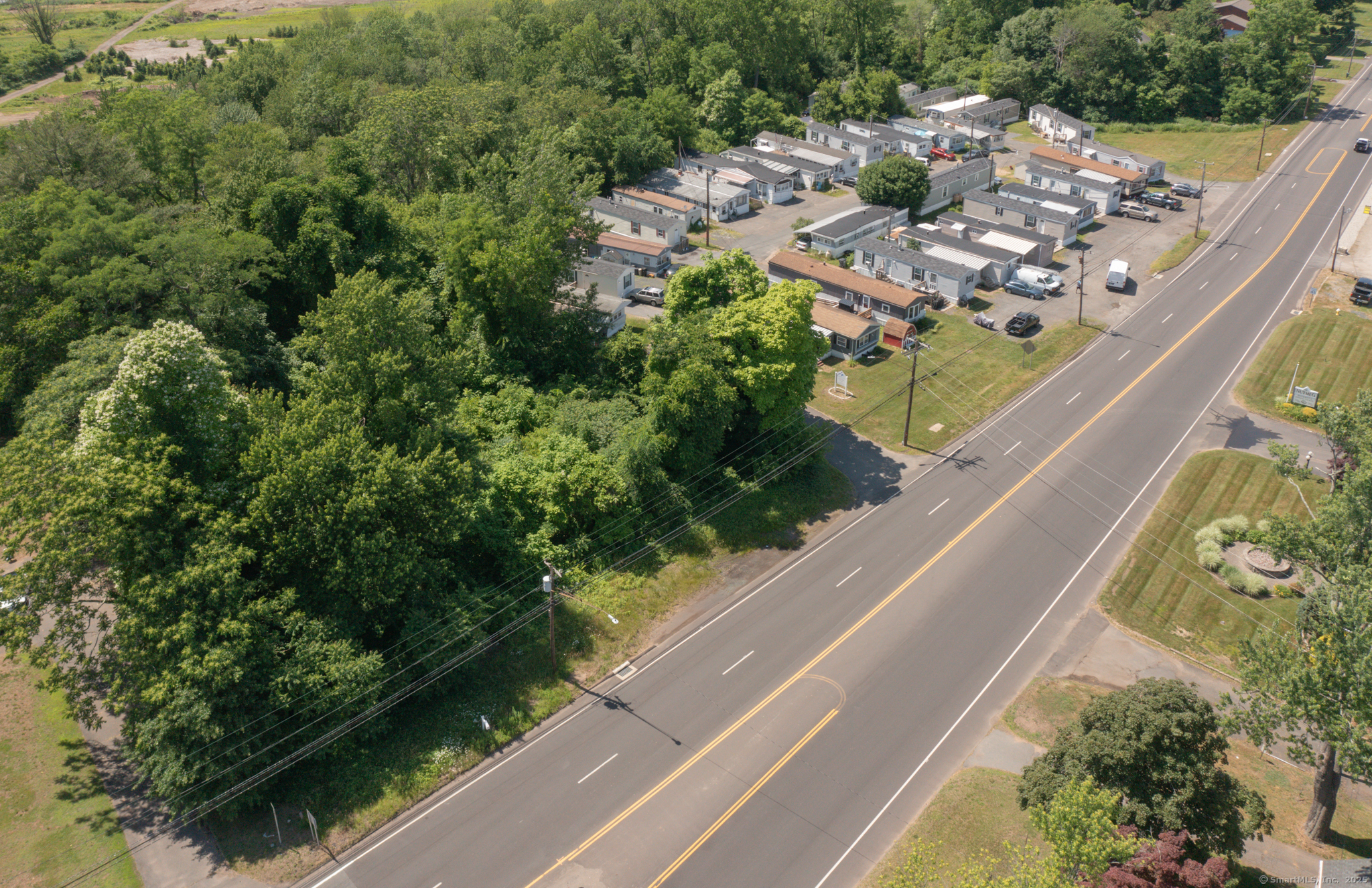 8 Oakengate Road, Wolcott, Connecticut image 2