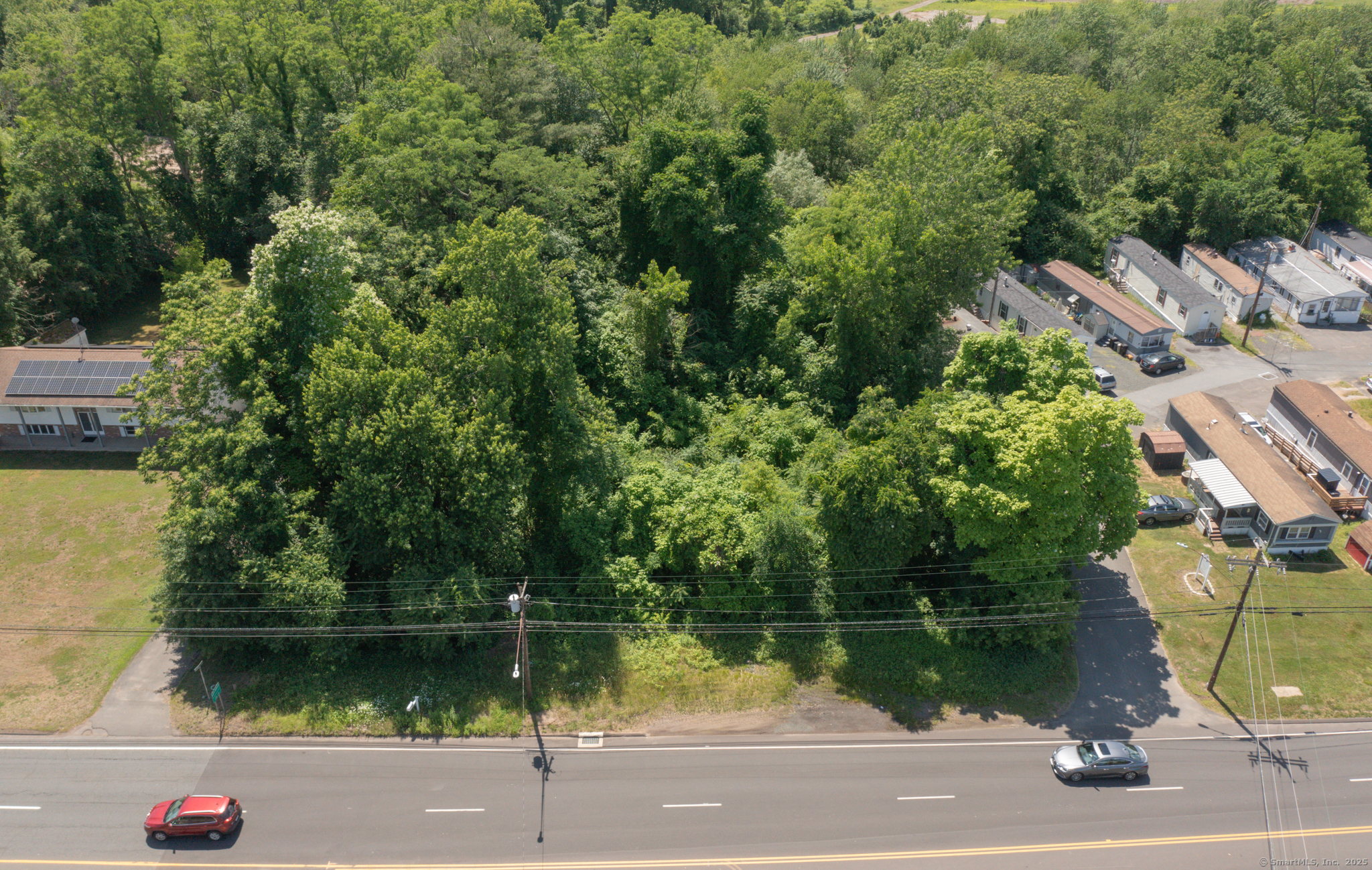 8 Oakengate Road, Wolcott, Connecticut image 1