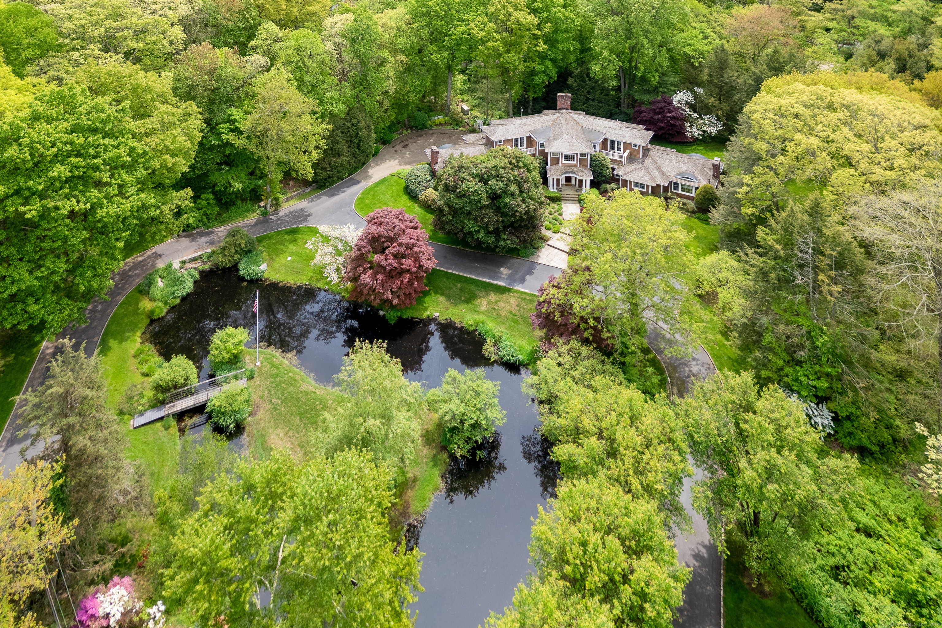 Photo 1 of 41 Lake Wind Road, New Canaan, Connecticut, $2,299,000, Web #: 24001742