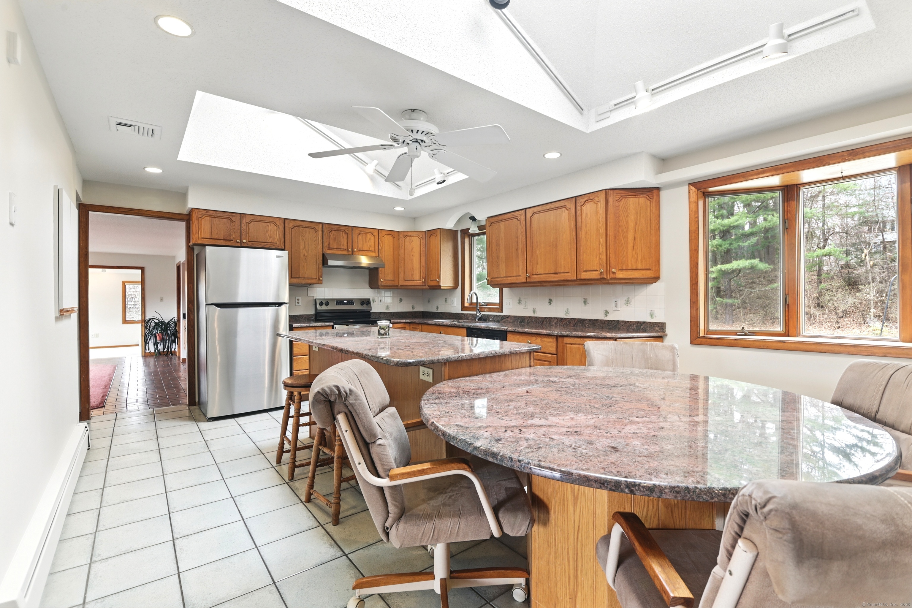 4 Horseshoe Drive, East Granby, Connecticut image 4