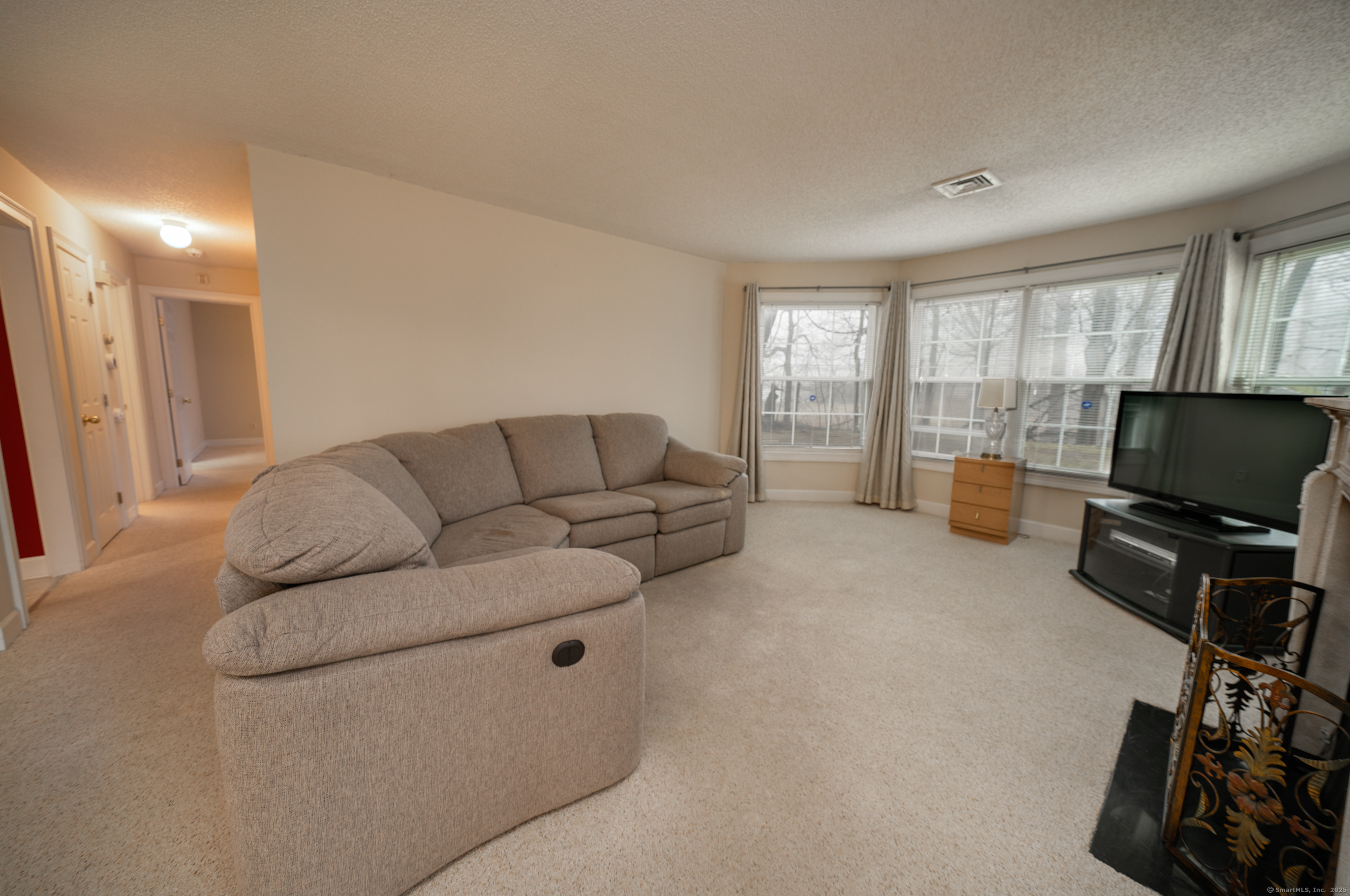 75 Redwood Drive #405, East Haven, Connecticut image 8