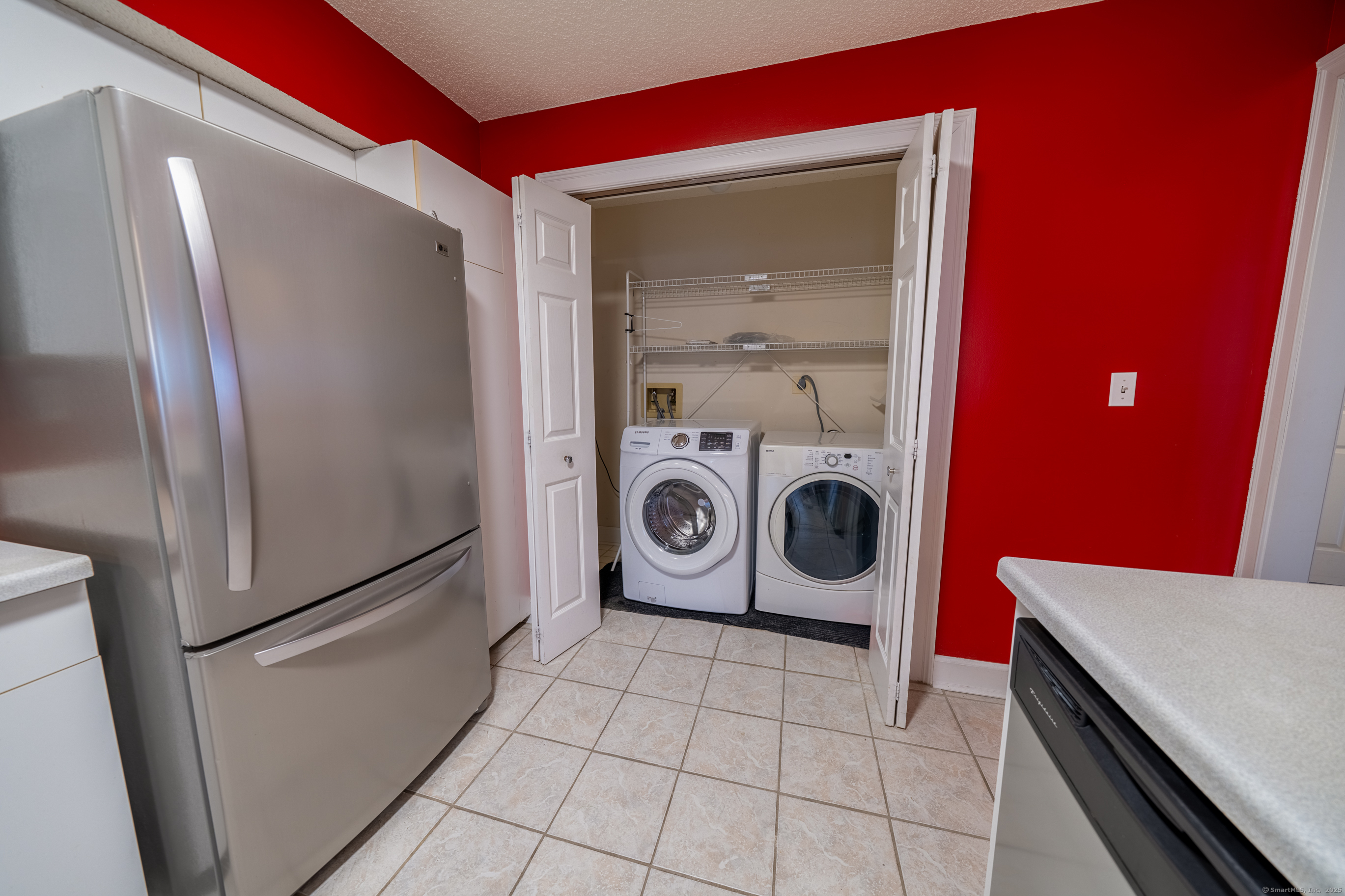 75 Redwood Drive #405, East Haven, Connecticut image 3