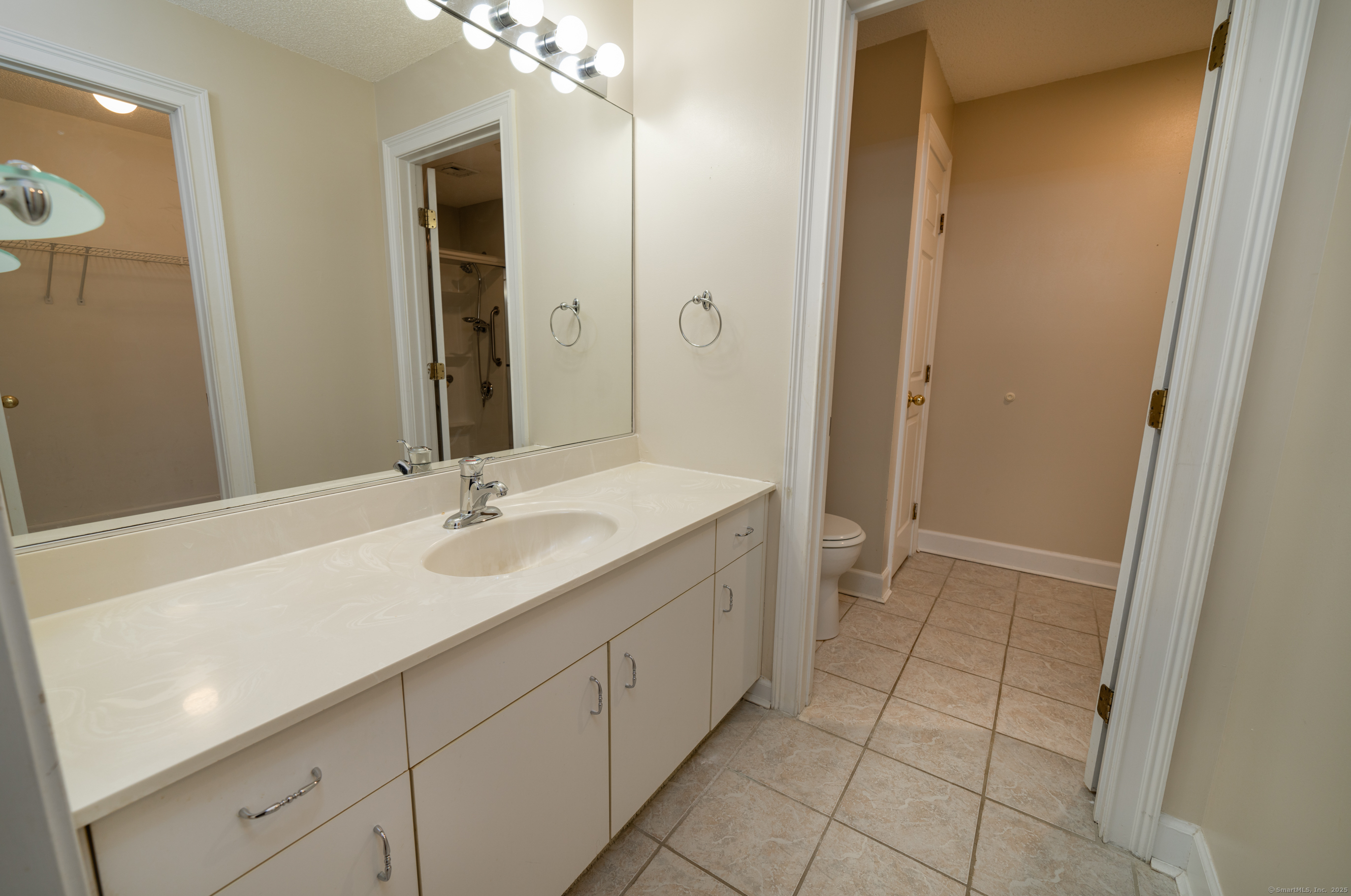 75 Redwood Drive #405, East Haven, Connecticut image 14
