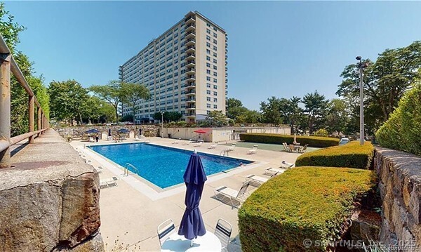 2625 Park Avenue #3T, Bridgeport, Connecticut image 2