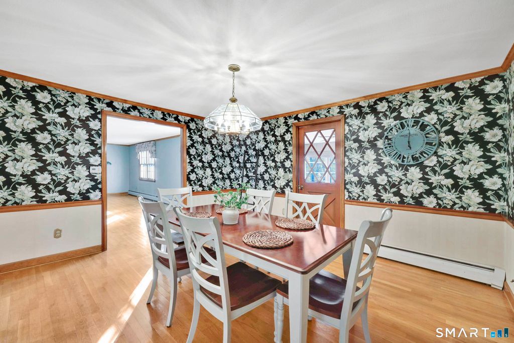 Photo of 83 Apple Hill, Wethersfield, CT 06109 (MLS # 24142856)