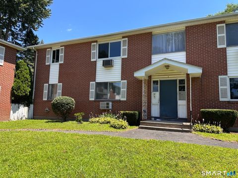 Photo of 273 Queen Street #3B, Southington, CT 06489 (MLS # 24191356)