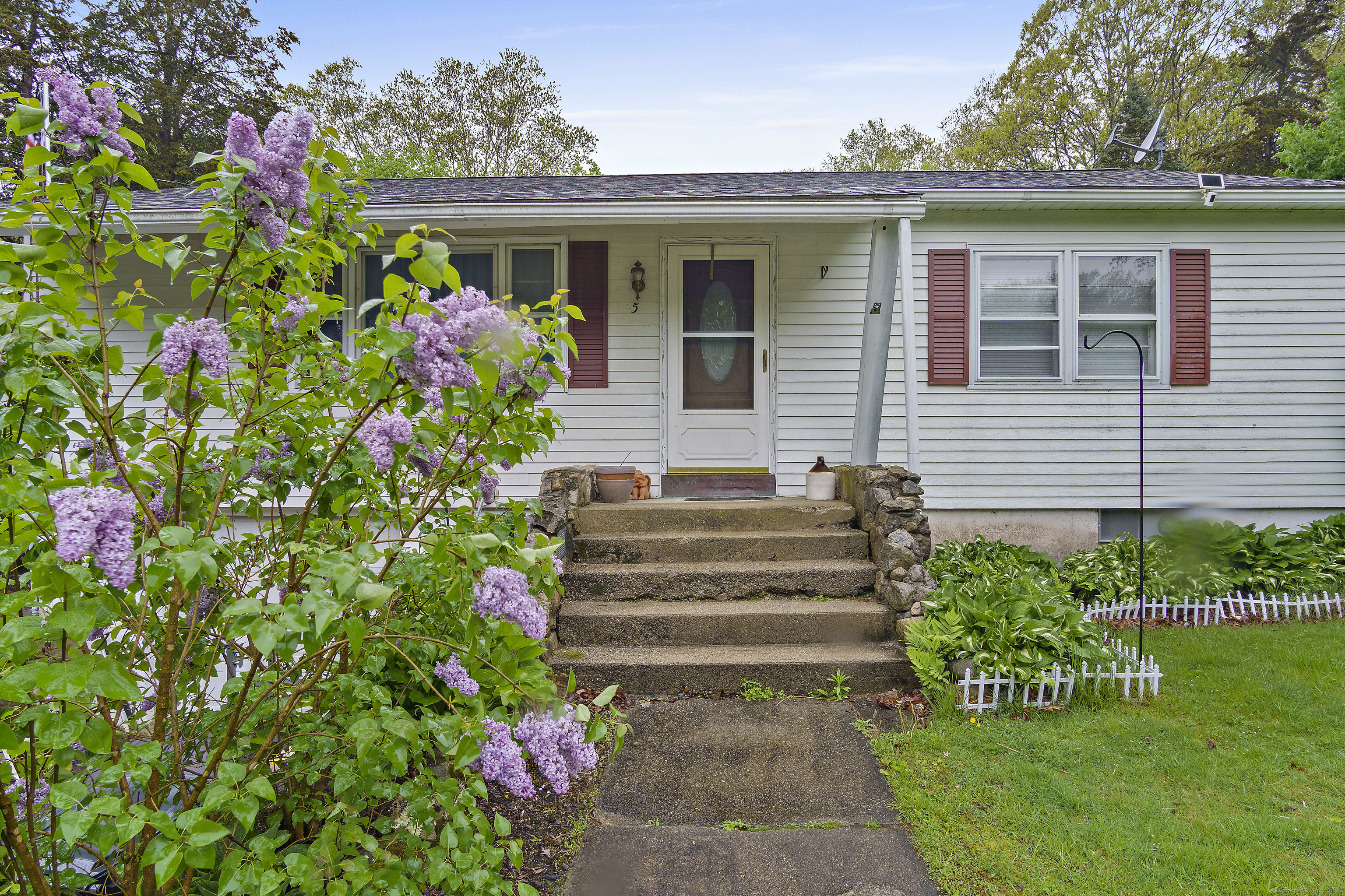 5 Stone Court, Ledyard, Connecticut image 3