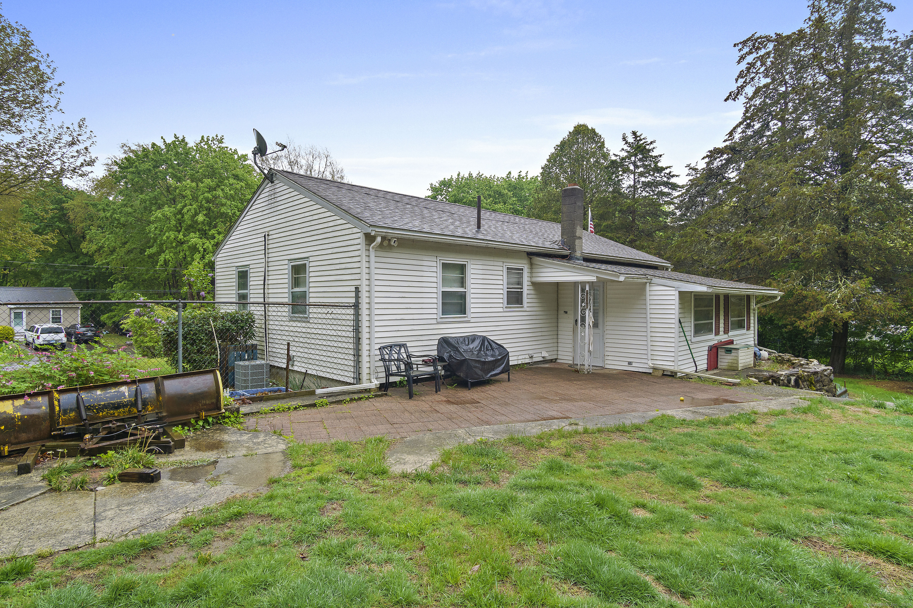 5 Stone Court, Ledyard, Connecticut image 4