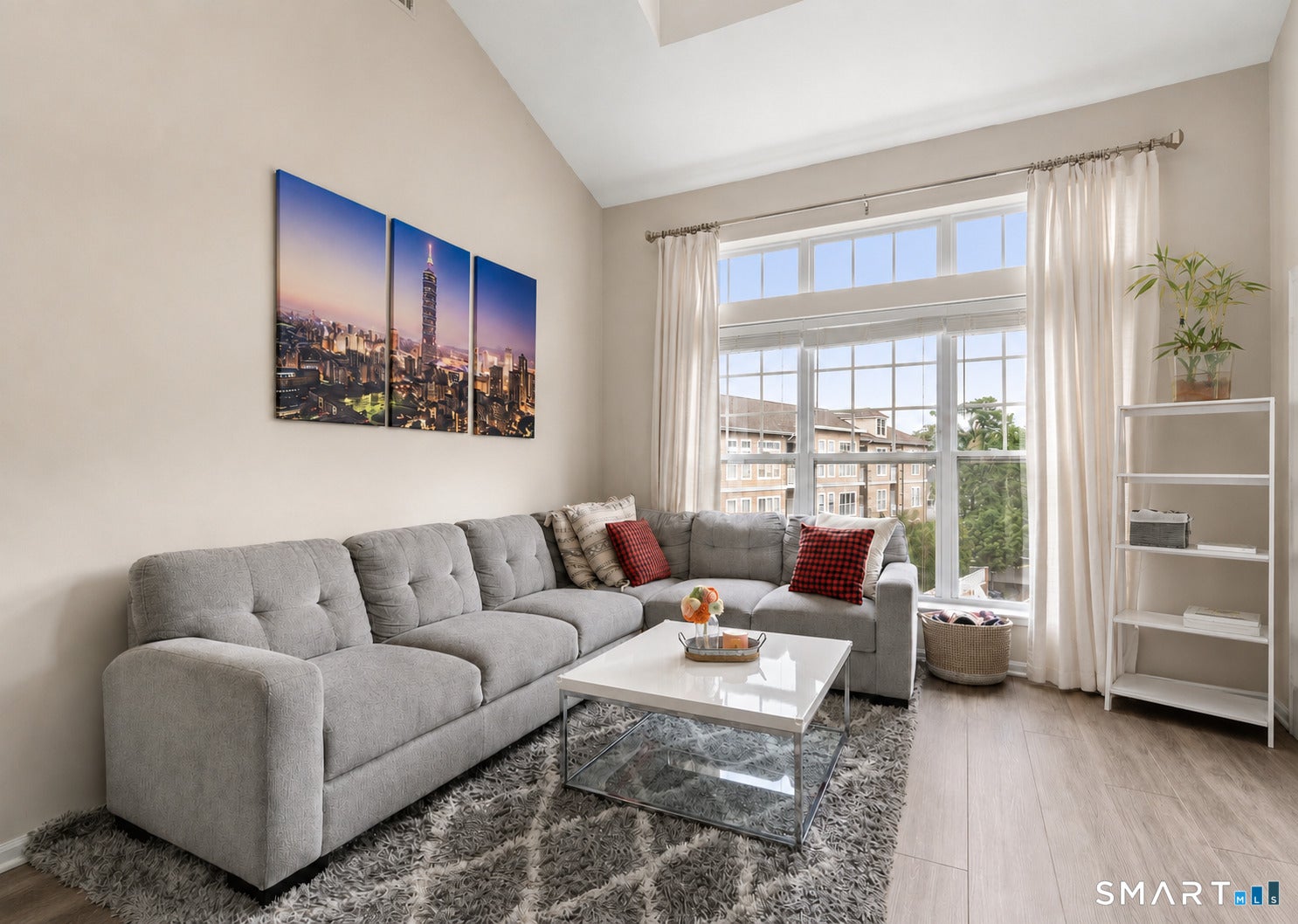 850 East Main Street 504