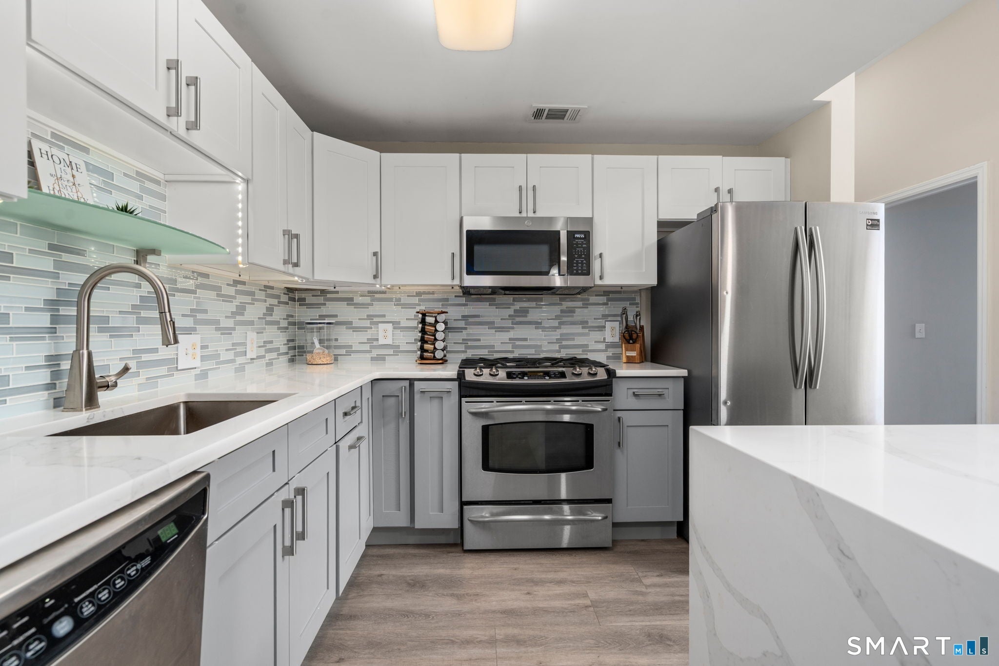 850 East Main Street 504
