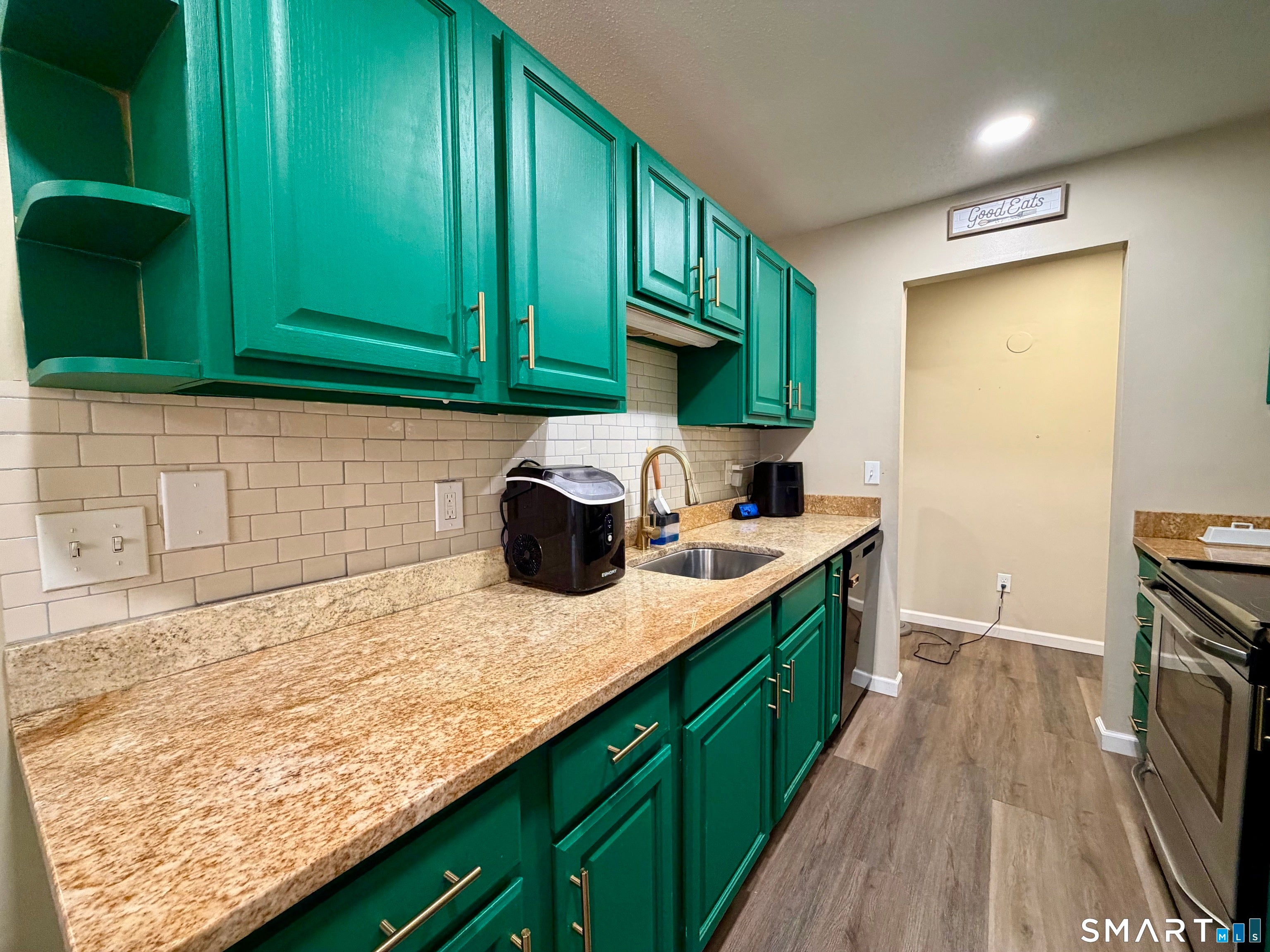 95 Woodsedge Drive 1B