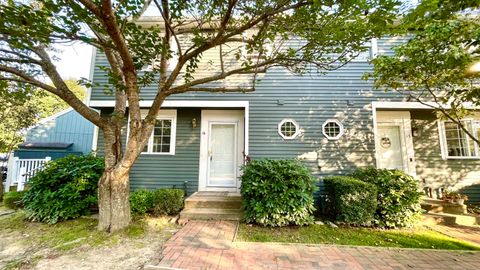Photo of 16 Lebanon Square #16, Mansfield, CT 06250 (MLS # 24042180)