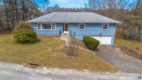 Homes For Sale - 84 Everitt Street<br/> Waterbury, CT 06704