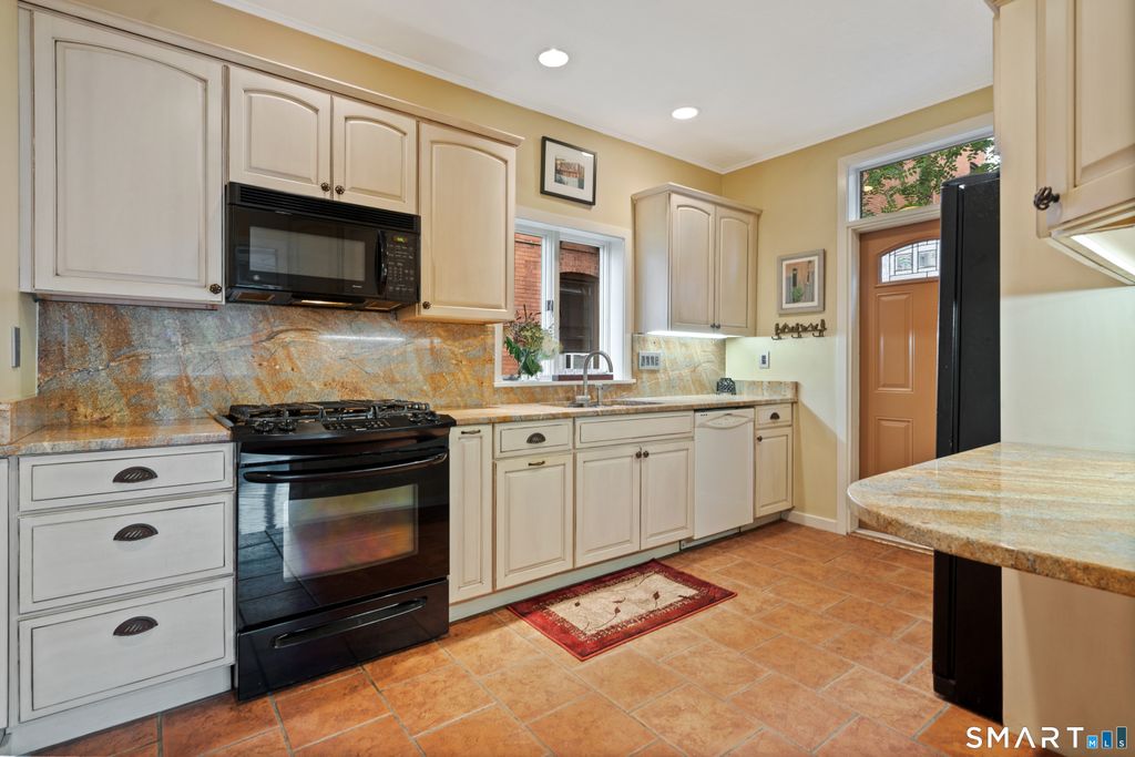 Photo of 7 Wooster Place #7, New Haven, CT 06511 (MLS # 24163491)