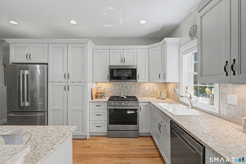 Tiny photo for 211 Meadow Brook Road #211, Oxford, CT 06478 (MLS # 24183464)