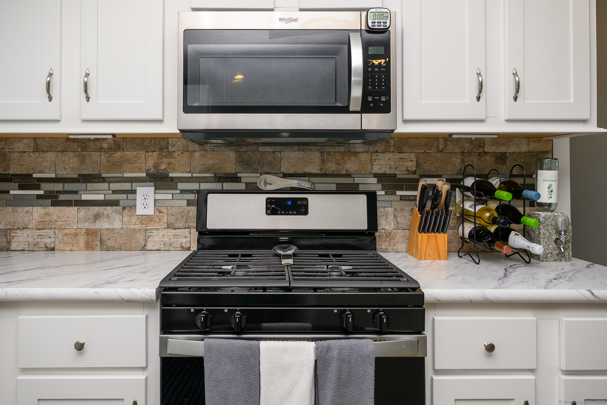 132 Stephen Drive, Stonington, Connecticut image 13