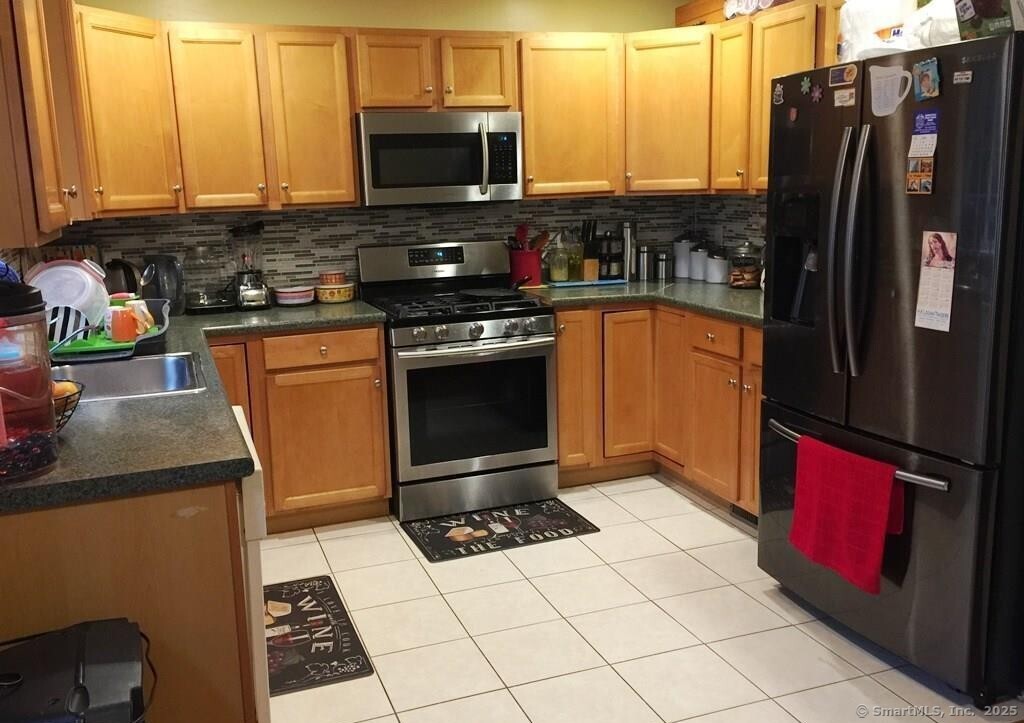 153 Briar Lane #153, Norwich, Connecticut image 5