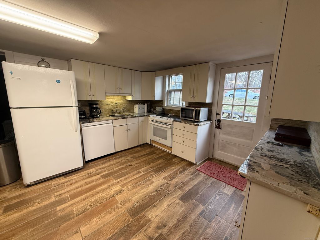 Photo of 52 Lovers Lane, East Lyme, CT 06333 (MLS # 24142128)