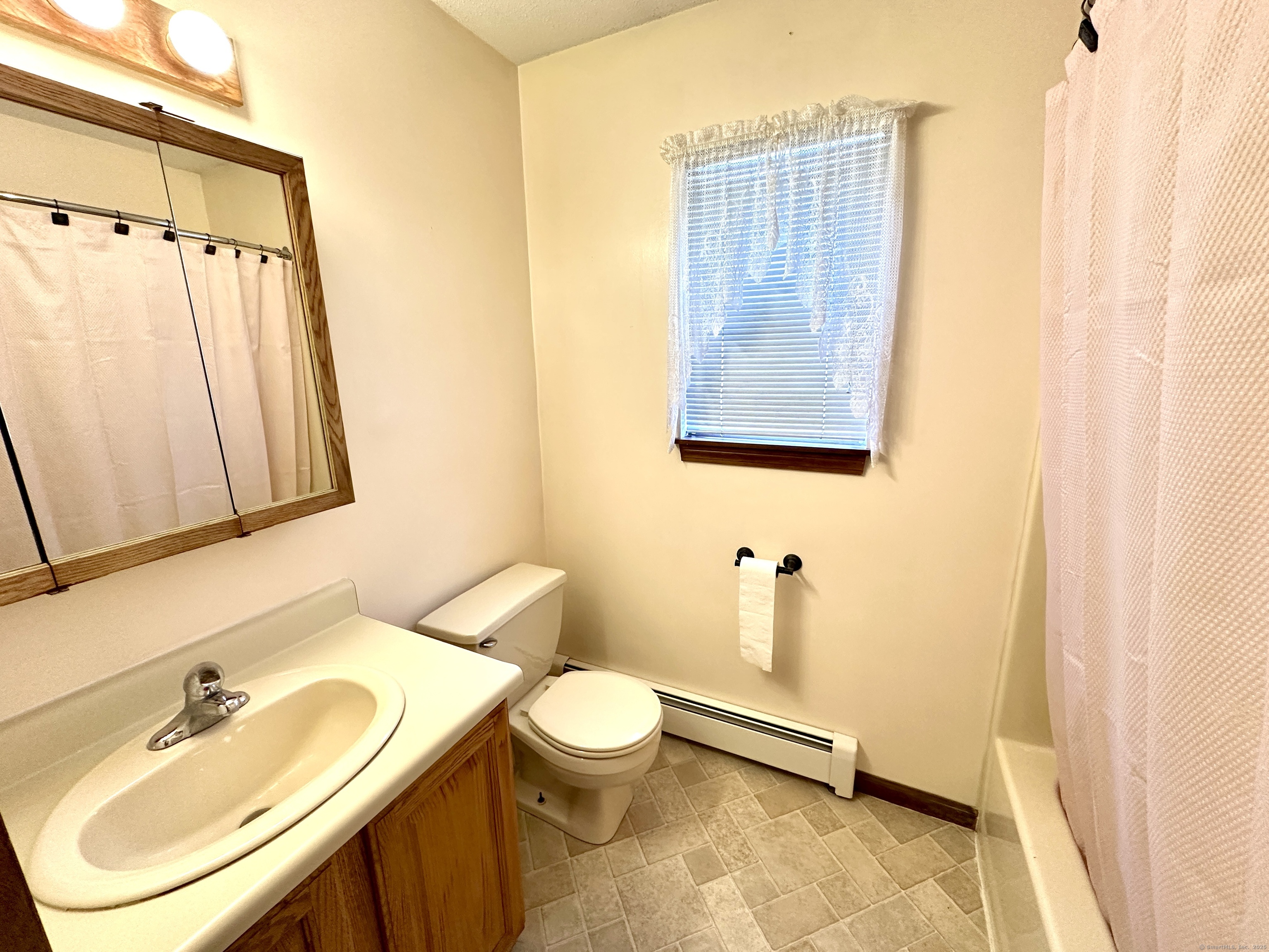 2 Edith Street, Windsor Locks, Connecticut image 12