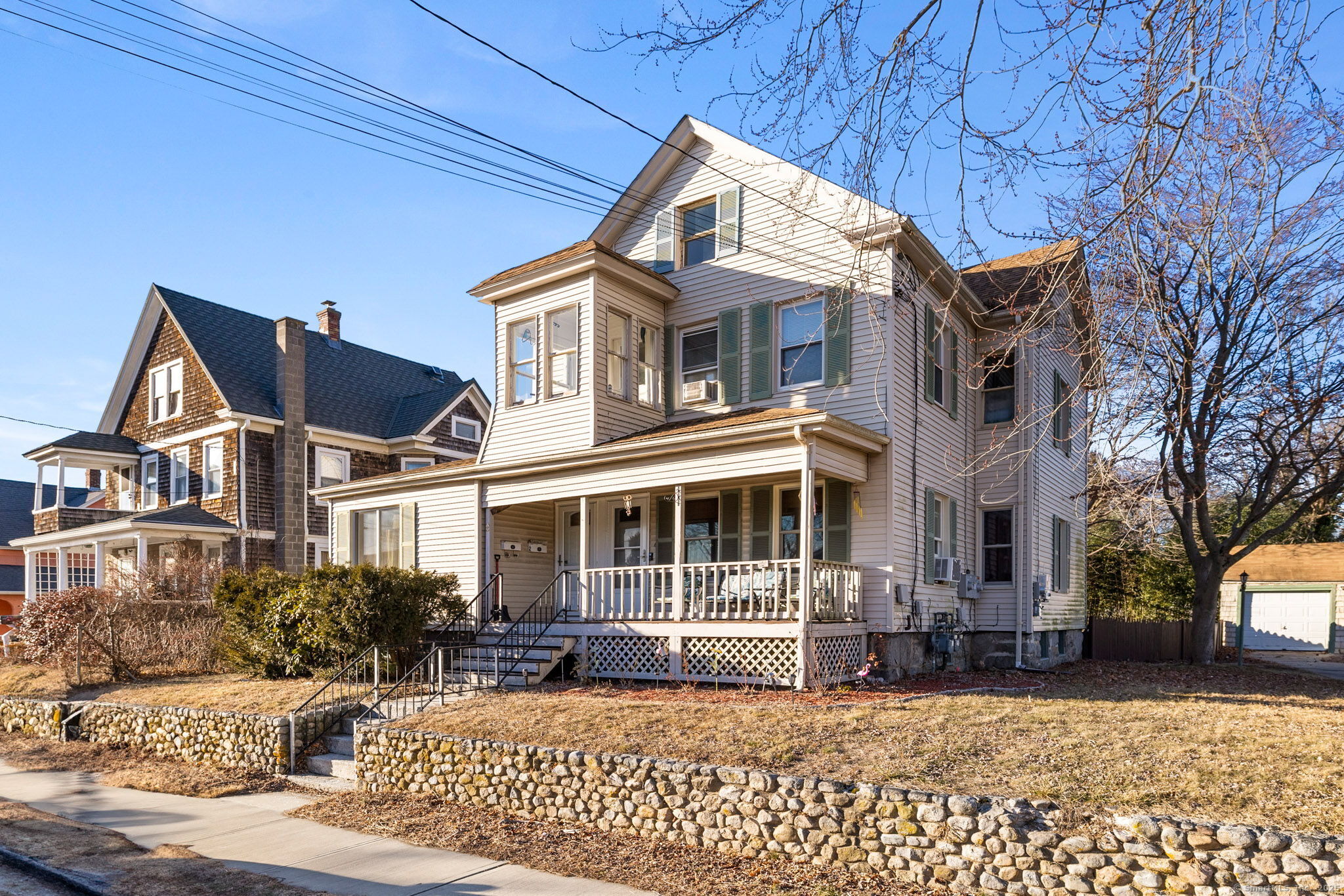245 Willetts Avenue
