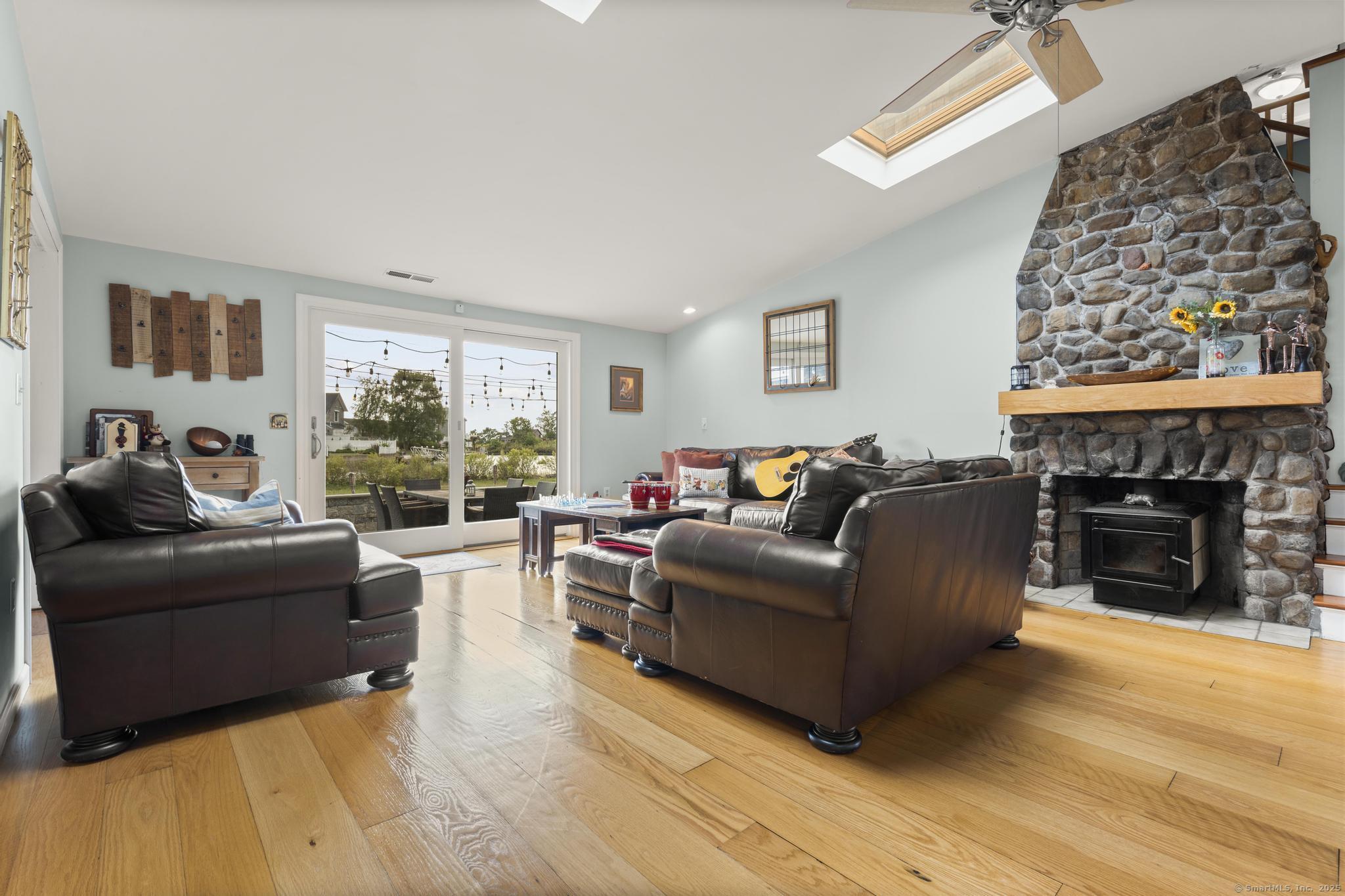 94 Summer Island Road