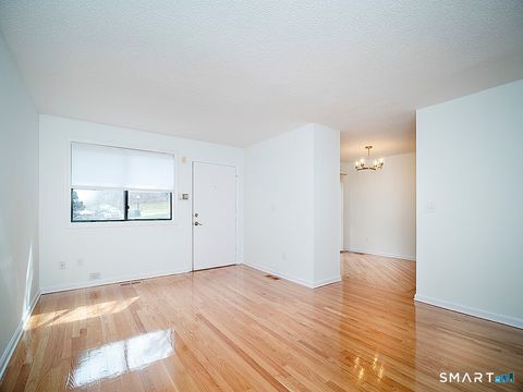 Tiny photo for 25 Florence Road #71, Branford, CT 06405 (MLS # 24161552)