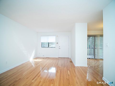 Tiny photo for 25 Florence Road #71, Branford, CT 06405 (MLS # 24161552)