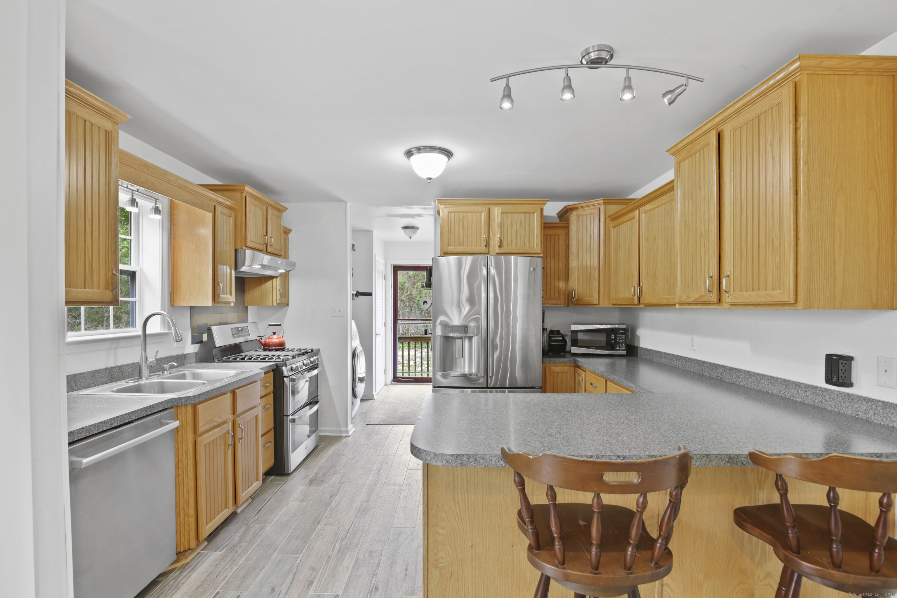 144 Pawcatuck Avenue, Stonington, Connecticut image 9