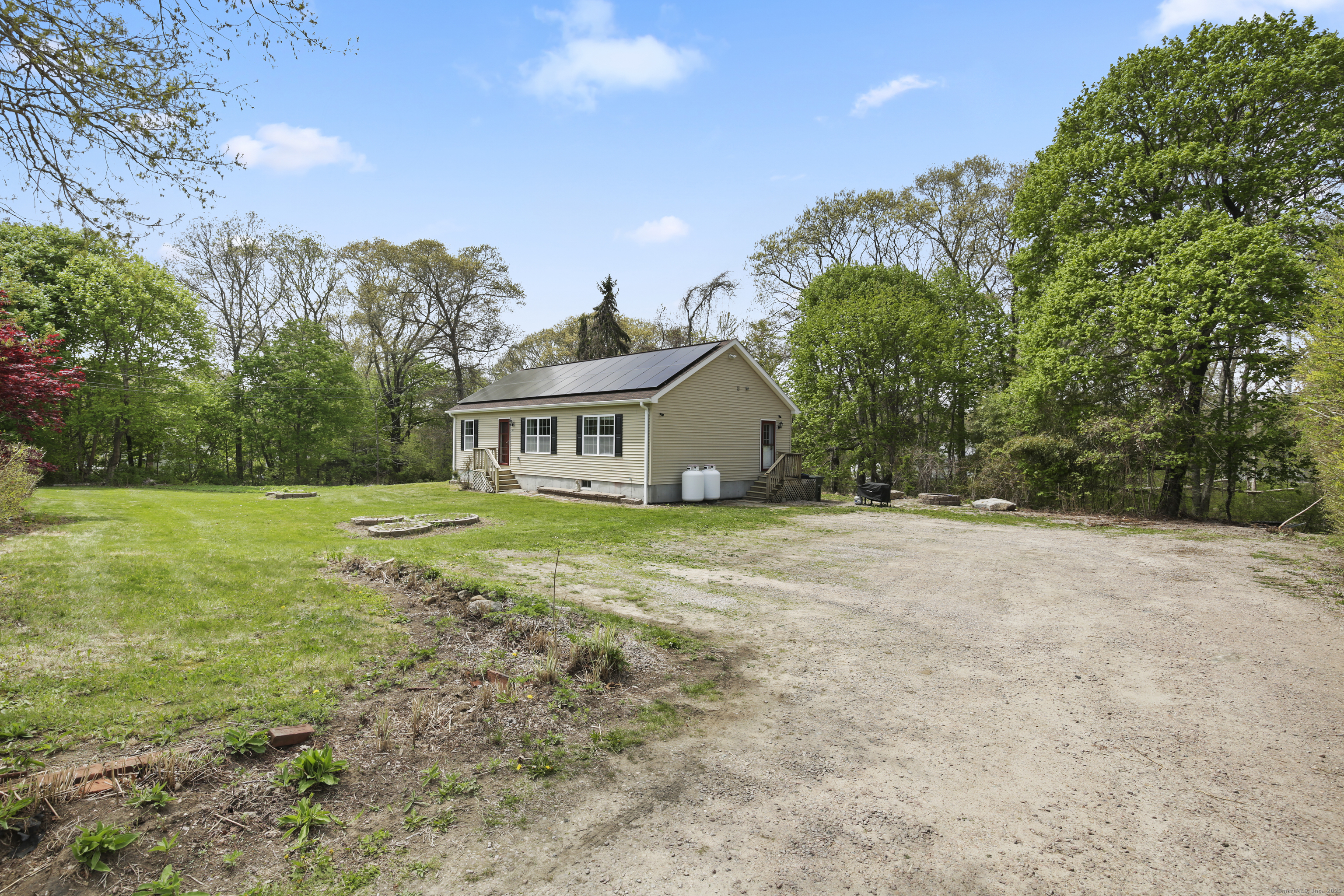 144 Pawcatuck Avenue, Stonington, Connecticut image 1
