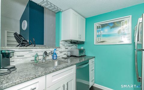 Tiny photo for 159 Carriage Crossing Lane #159, Middletown, CT 06457 (MLS # 24161312)