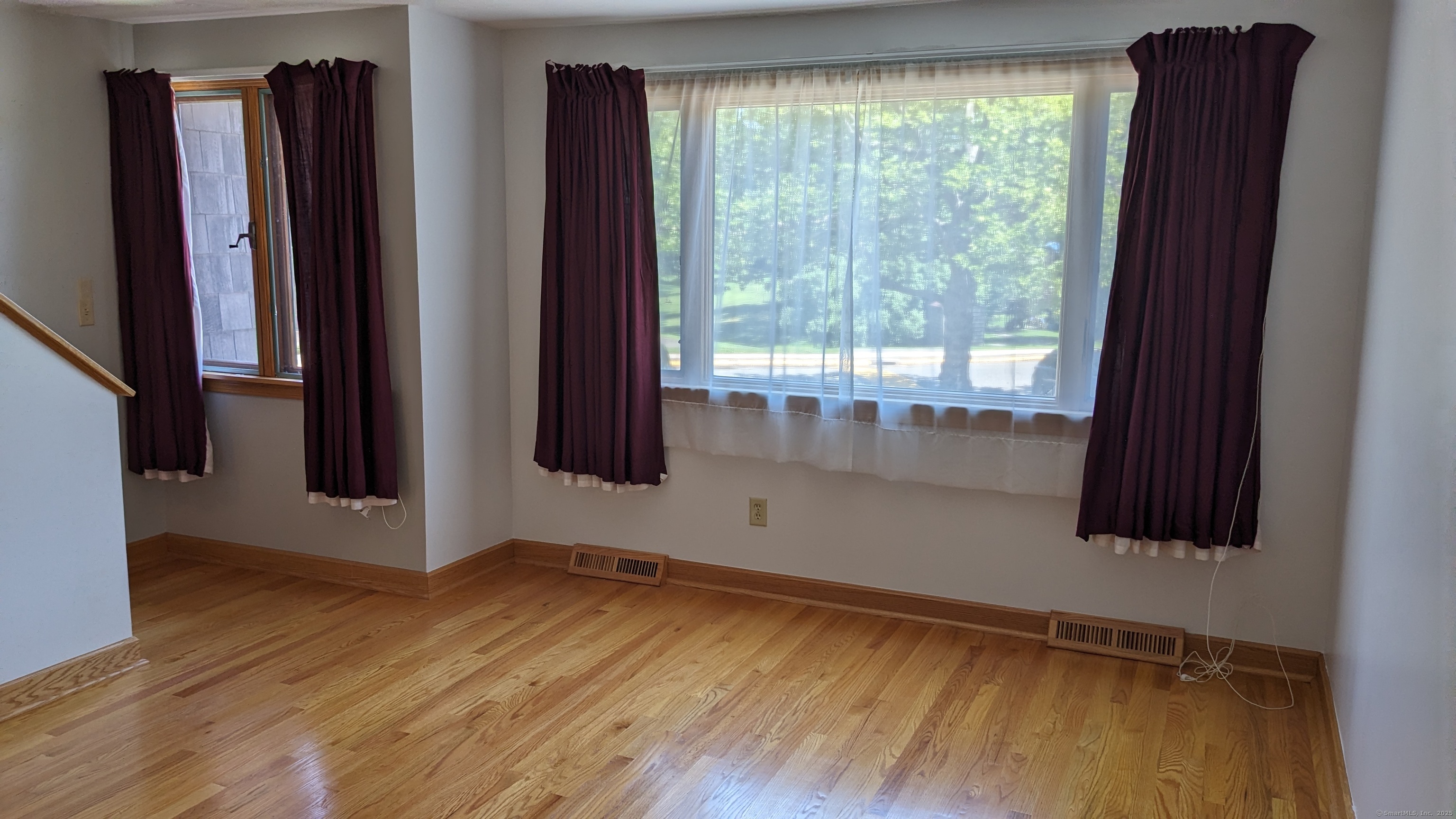 Hamden, Connecticut 06518, United States, 2 Bedrooms Bedrooms, ,2 BathroomsBathrooms,Residential,Active,176114