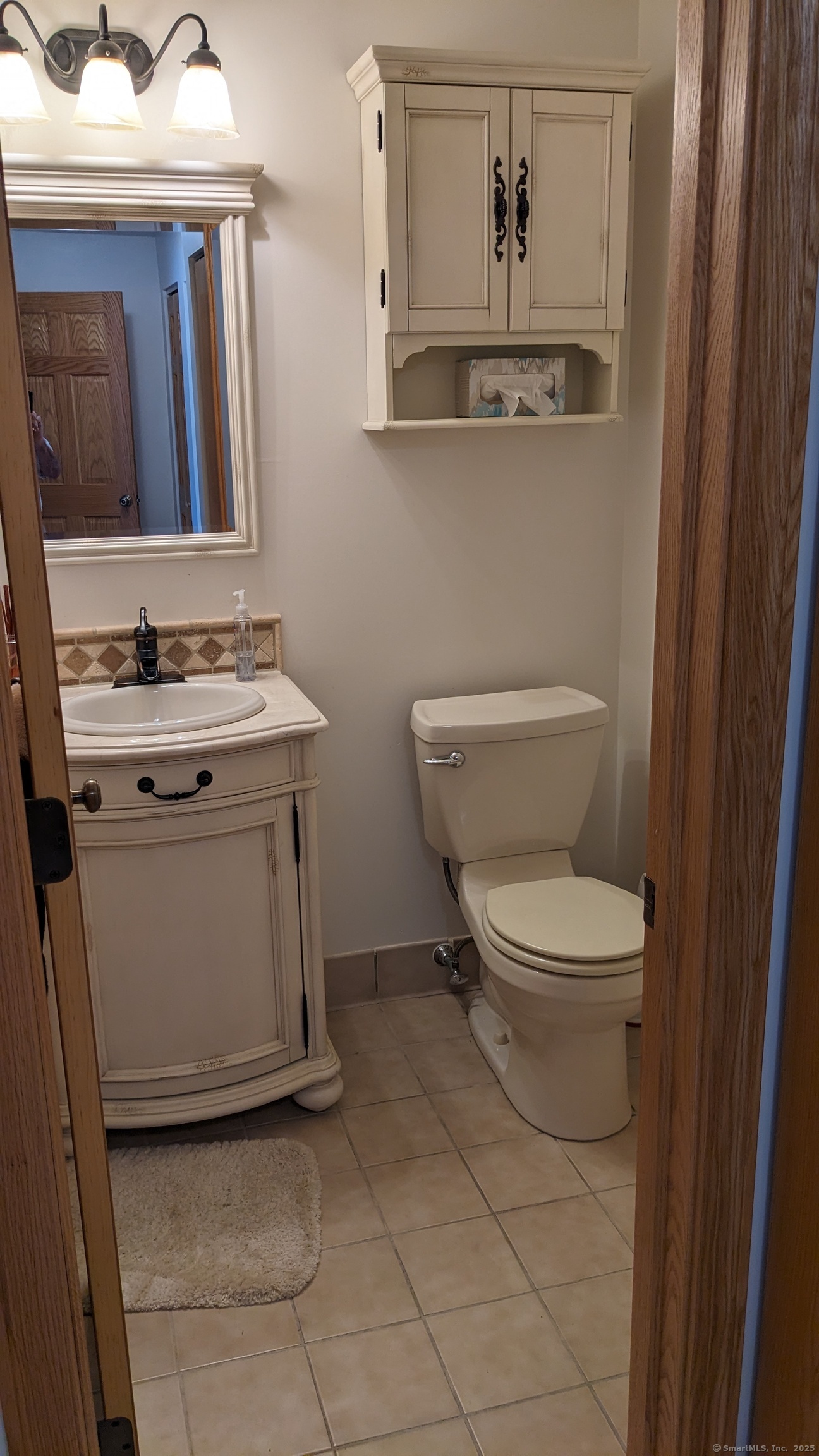 Hamden, Connecticut 06518, United States, 2 Bedrooms Bedrooms, ,2 BathroomsBathrooms,Residential,Active,176114