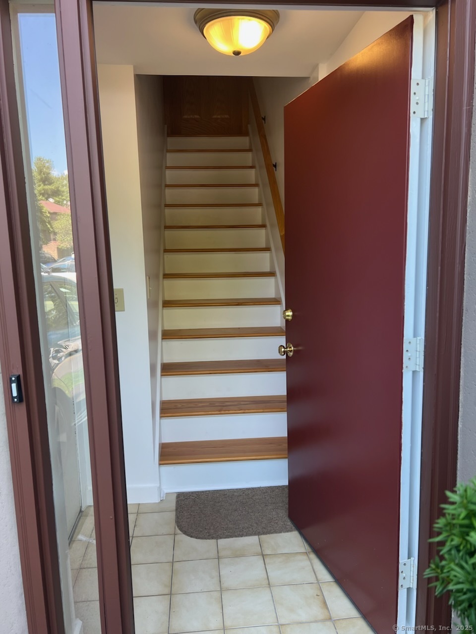 Hamden, Connecticut 06518, United States, 2 Bedrooms Bedrooms, ,2 BathroomsBathrooms,Residential,Active,176114