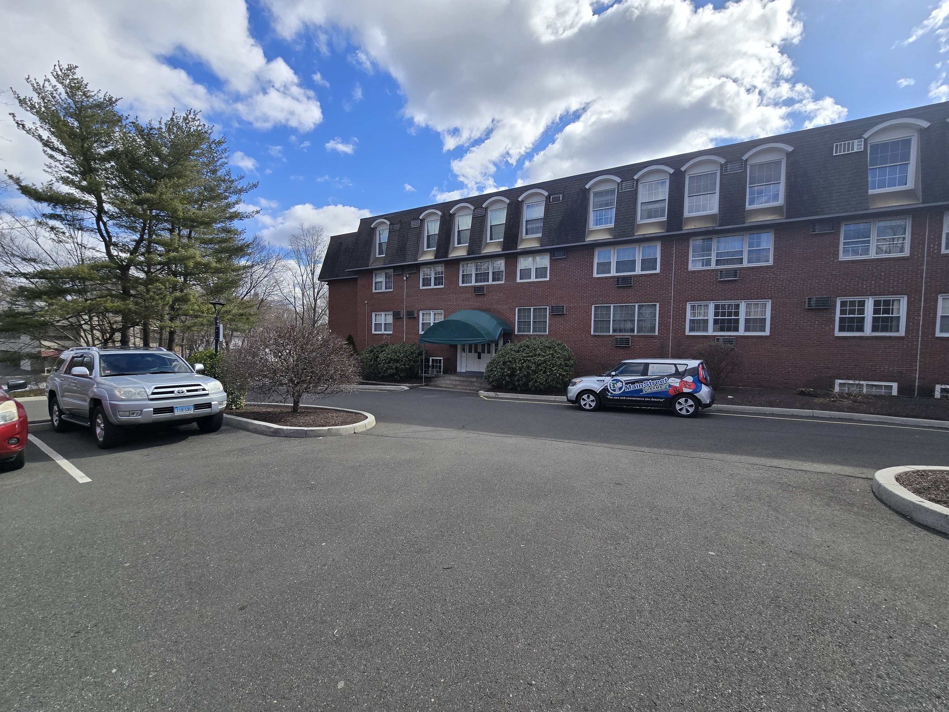 34A Padanaram Road #121, Danbury, Connecticut image 2