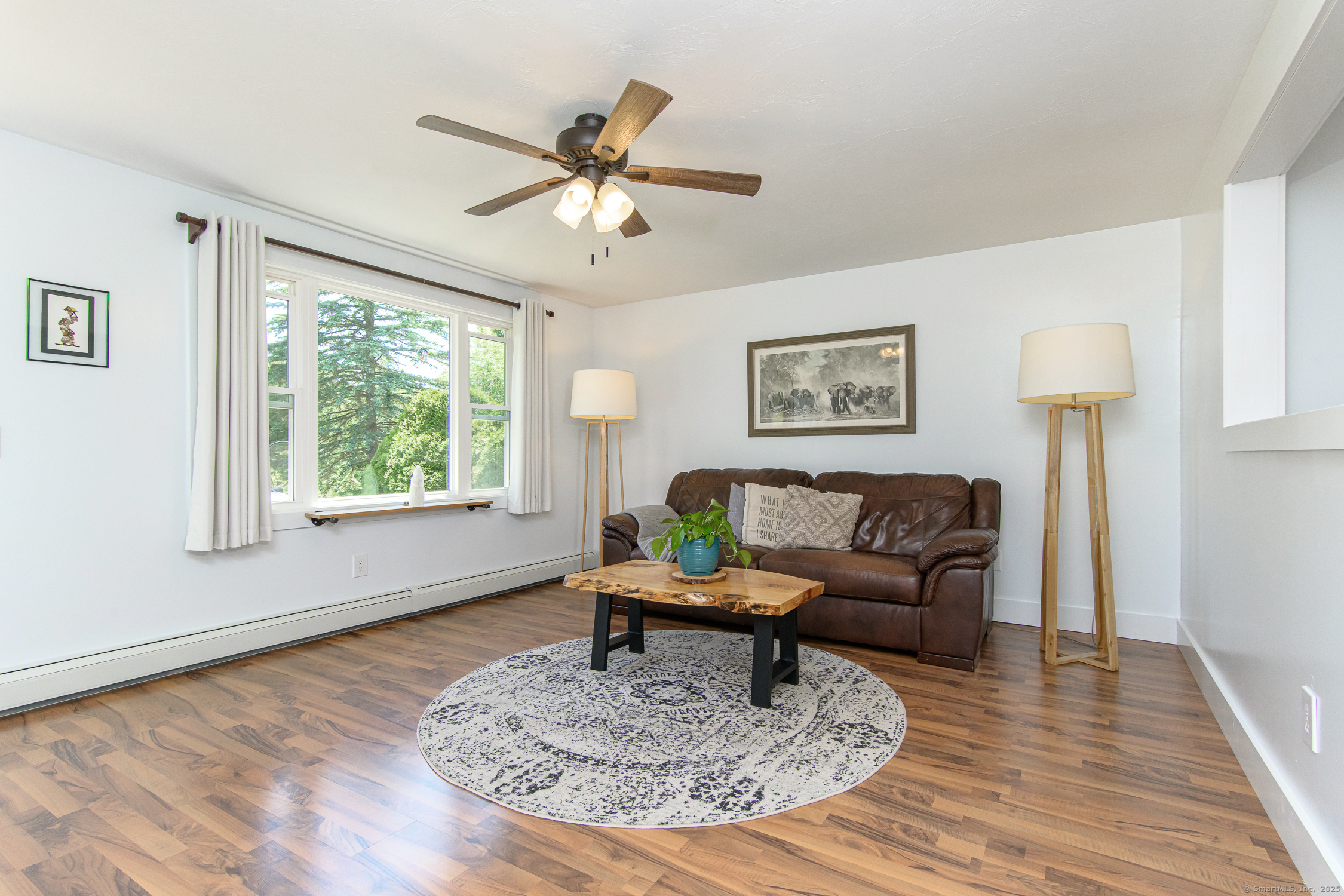 Woodstock, Connecticut 06281, United States, 3 Bedrooms Bedrooms, ,1 BathroomBathrooms,Residential,Pending,155890