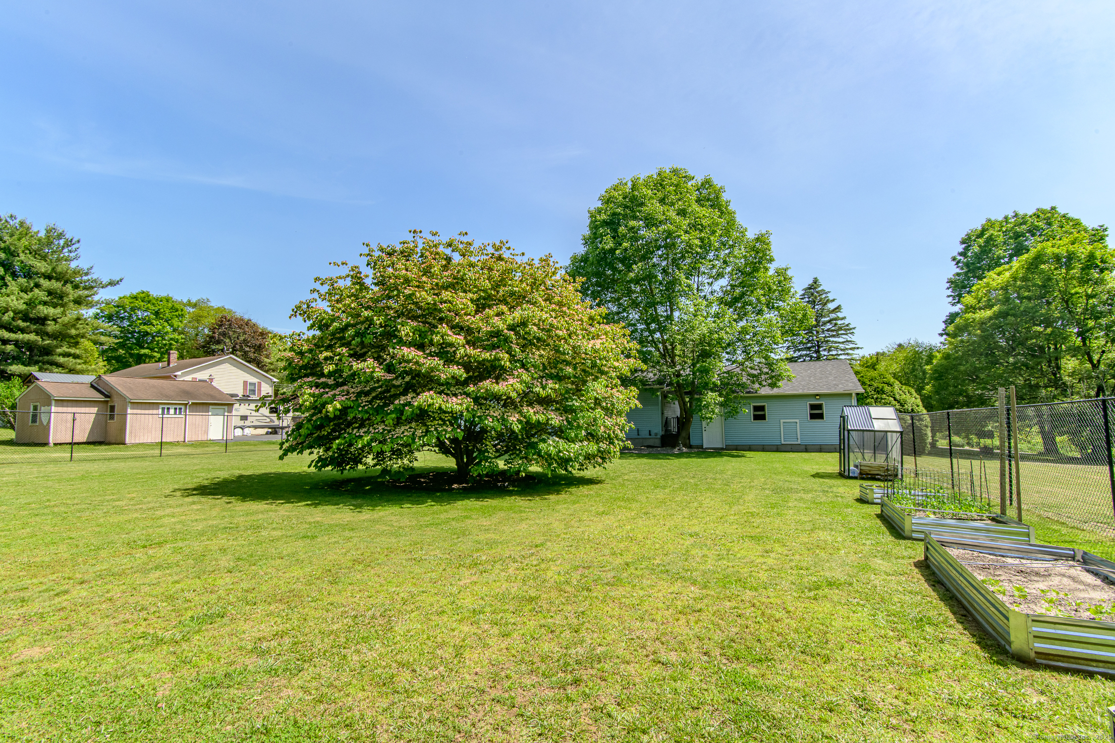 Woodstock, Connecticut 06281, United States, 3 Bedrooms Bedrooms, ,1 BathroomBathrooms,Residential,Pending,155890